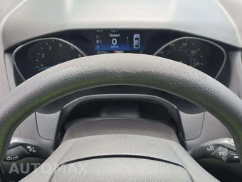 2015 Ford Focus SE Sedan – miniatura 22