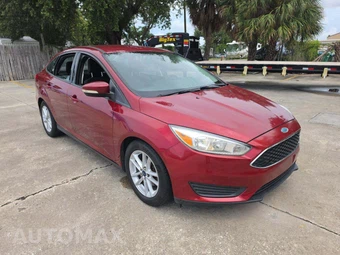 2015 Ford Focus SE Sedan – miniatura 4