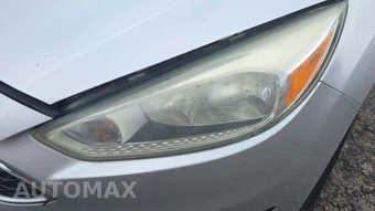 2015 Ford Focus SE Sedan – miniatura 29