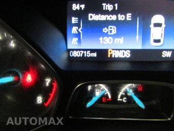 2015 Ford Focus SE Sedan – miniatura 13