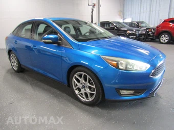 2015 Ford Focus SE Sedan – miniatura 3