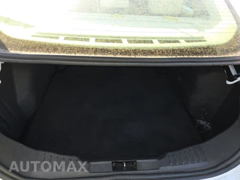 2015 Ford Focus SE Sedan – miniatura 16
