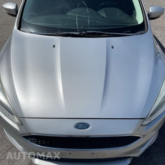 2015 Ford Focus SE Sedan - miniatura 16