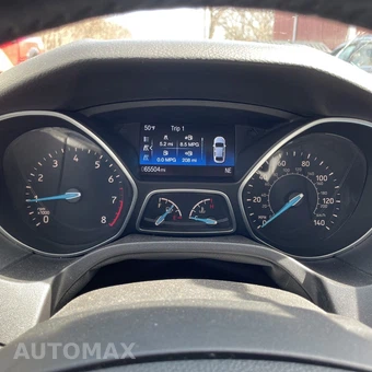 2015 Ford Focus SE Sedan - miniatura 39