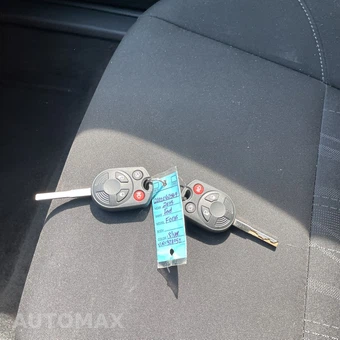 2015 Ford Focus SE Sedan - miniatura 54