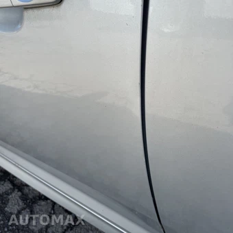 2015 Ford Focus SE Sedan - miniatura 57