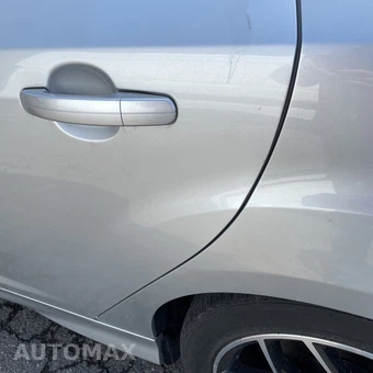 2015 Ford Focus SE Sedan - miniatura 62