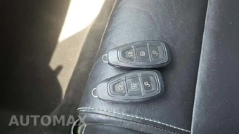 2015 Ford Focus ST Hatchback – miniatura 25