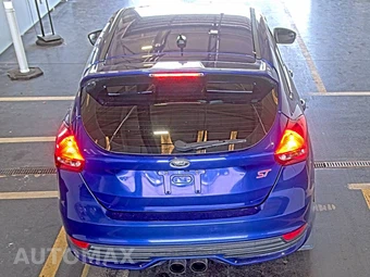 2015 Ford Focus ST Hatchback – miniatura 5