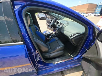 2015 Ford Focus ST Hatchback – miniatura 8