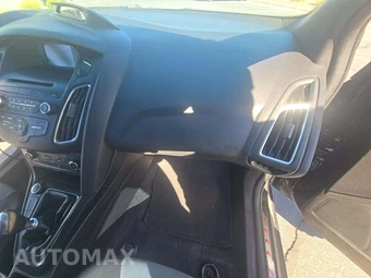 2015 Ford Focus ST Hatchback - miniatura 16