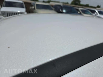 2015 Ford Focus Titanium Sedan - miniatura 12