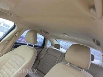 2015 Ford Fusion Hybrid SE - miniatura 11
