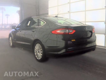 2015 Ford Fusion Hybrid SE – miniatura 6