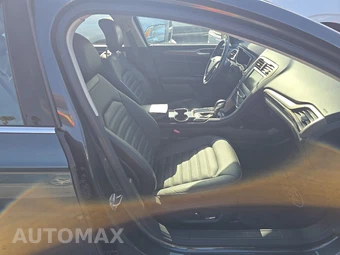 2015 Ford Fusion Hybrid SE – miniatura 8
