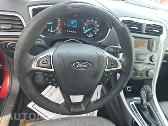 2015 Ford Fusion S – miniatura 10