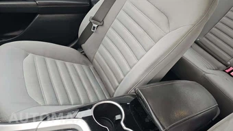 2015 Ford Fusion S – miniatura 31