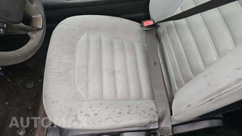 2015 Ford Fusion S – miniatura 32