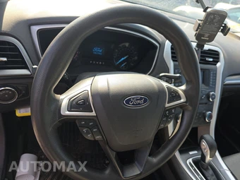 2015 Ford Fusion S – miniatura 10