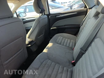 2015 Ford Fusion S – miniatura 13