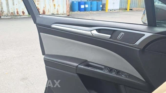 2015 Ford Fusion S – miniatura 24