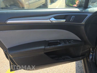 2015 Ford Fusion S – miniatura 9