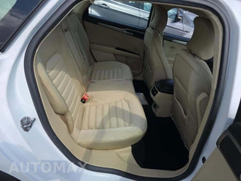 2015 Ford Fusion SE - miniatura 16