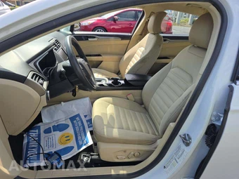 2015 Ford Fusion SE - miniatura 6