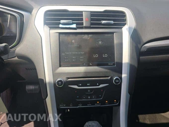 2015 Ford Fusion SE - miniatura 10