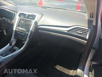2015 Ford Fusion SE - miniatura 19
