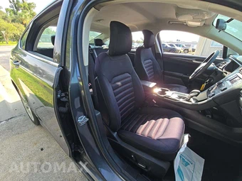 2015 Ford Fusion SE – miniatura 18