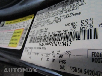 2015 Ford Fusion SE – miniatura 8