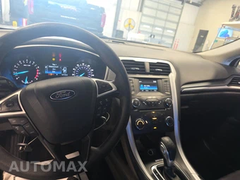 2015 Ford Fusion SE - miniatura 11