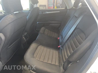 2015 Ford Fusion SE - miniatura 13
