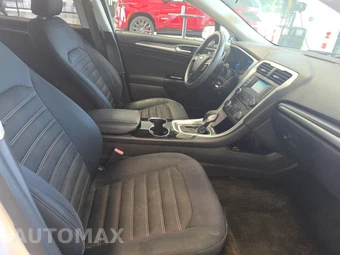 2015 Ford Fusion SE - miniatura 8