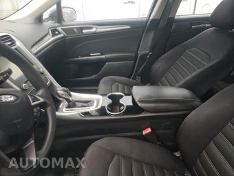 2015 Ford Fusion SE – miniatura 7