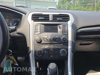 2015 Ford Fusion SE - miniatura 10
