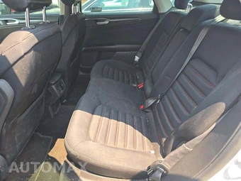 2015 Ford Fusion SE - miniatura 13
