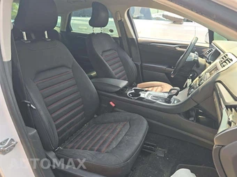 2015 Ford Fusion SE - miniatura 18