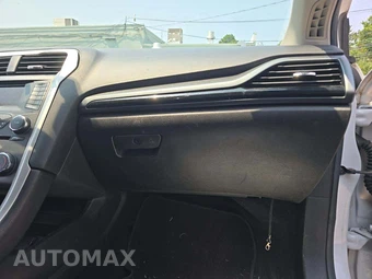 2015 Ford Fusion SE - miniatura 19