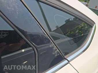 2015 Ford Fusion SE - miniatura 28