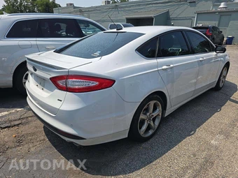 2015 Ford Fusion SE - miniatura 3