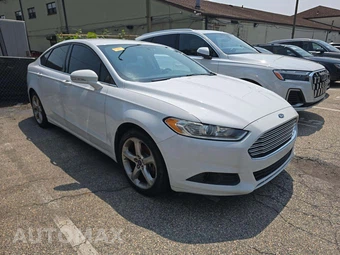 2015 Ford Fusion SE - miniatura 4