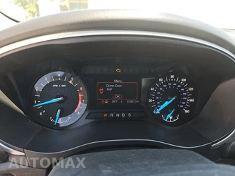 2015 Ford Fusion SE - miniatura 12