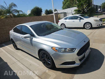 2015 Ford Fusion SE - miniatura 3