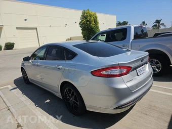 2015 Ford Fusion SE - miniatura 6