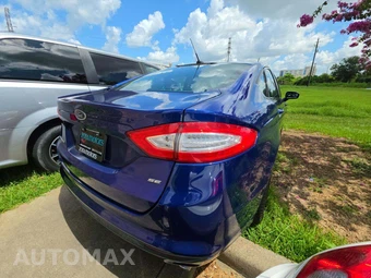 2015 Ford Fusion SE - miniatura 3