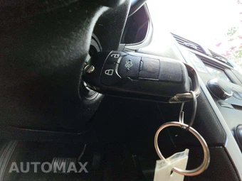 2015 Ford Fusion SE - miniatura 8