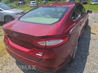 2015 Ford Fusion SE - miniatura 3