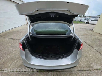 2015 Ford Fusion SE – miniatura 14